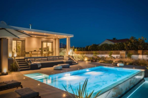 Helios Luxury Villas Private and Superior
